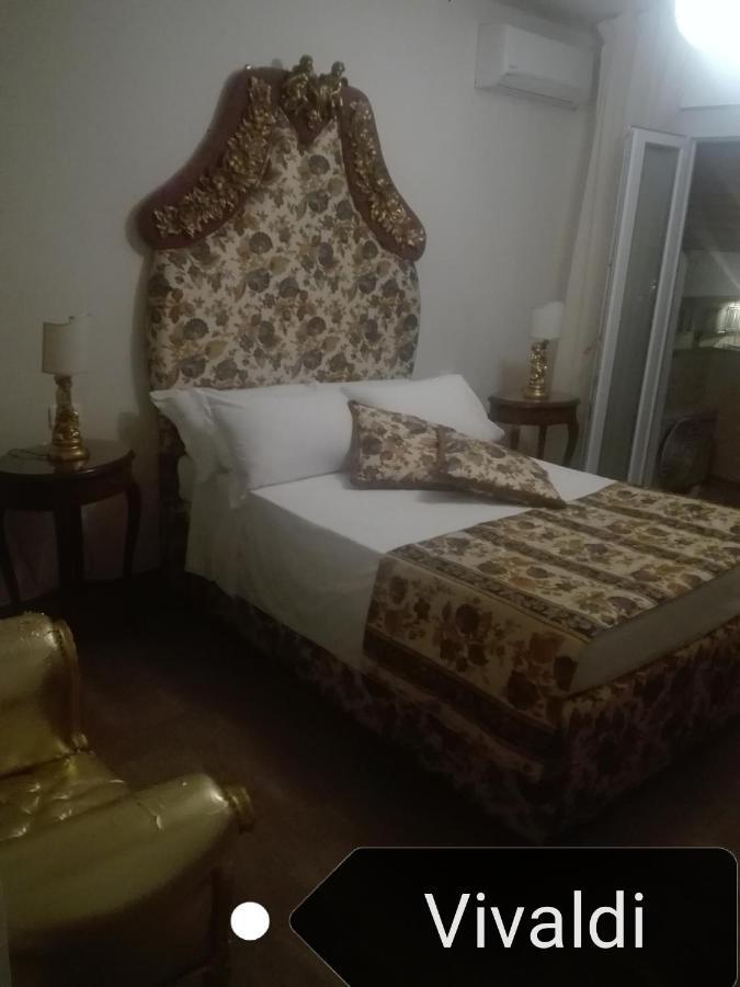 Central Station Rooms Mestre Extérieur photo